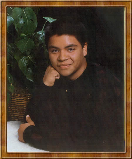 Alex Adrian Gomez